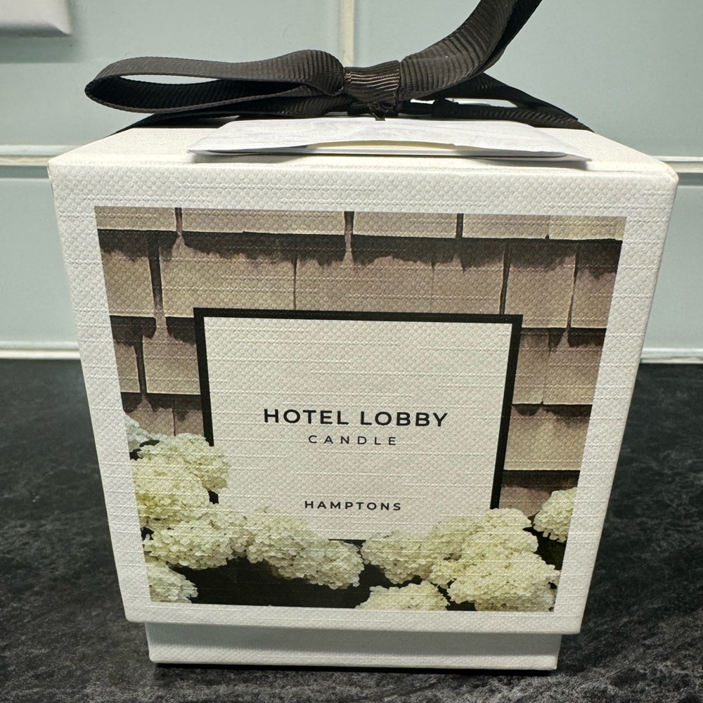 Hotel Lobby Hamptons Candle